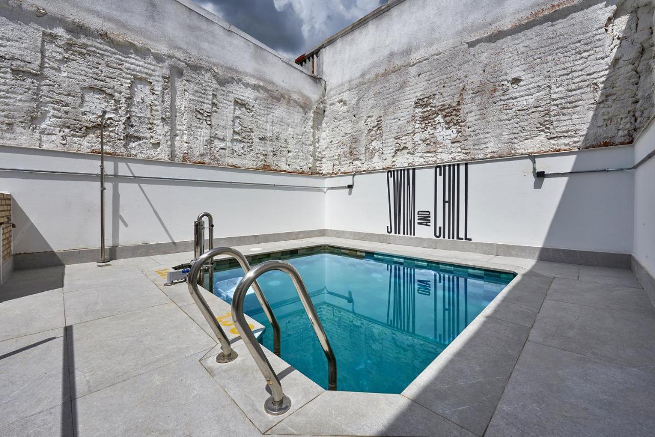 Hostelfly Madrid Exterior photo