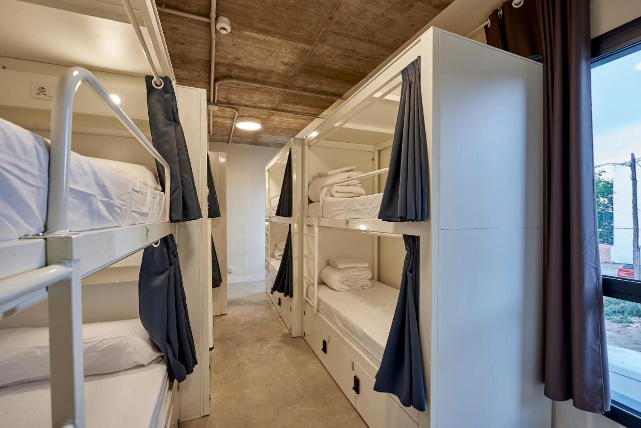 Hostelfly Madrid Exterior photo